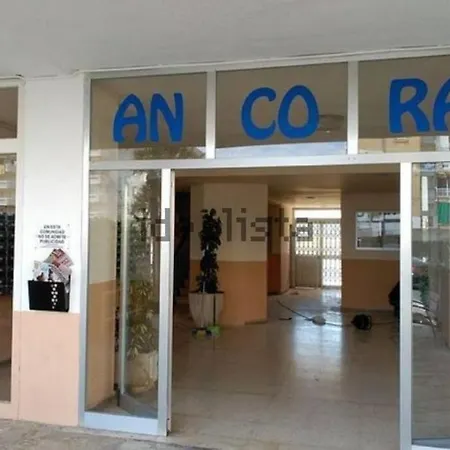 Estudio En Todo En Un Ambiente Cerca De Port Aventura * La Pineda